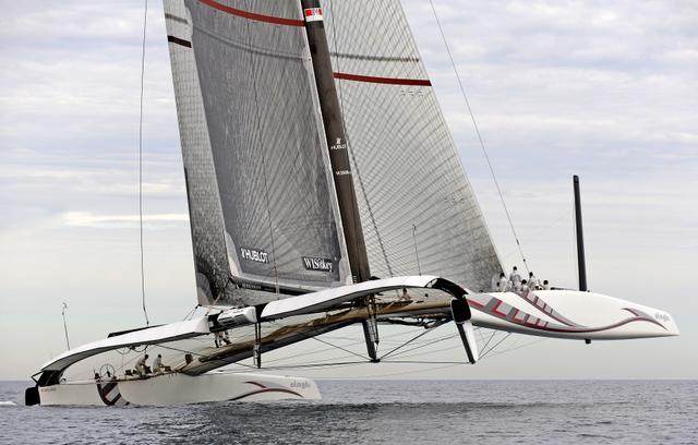 Alinghi training in 6 knots of wind